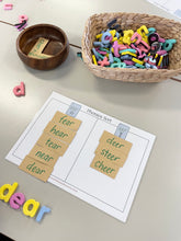 Load image into Gallery viewer, Phonics Sort Activity Cards
